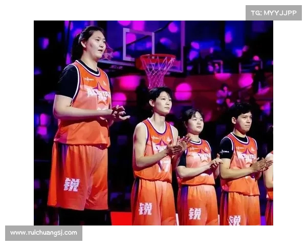 姚明助阵清华附中男女篮出征 NBA 未来之星邀请赛 姚明助阵清华附中男女篮出征 NBA 未来之星邀请赛
